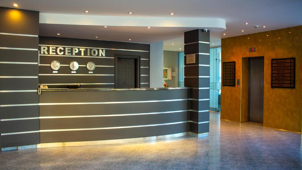 Vstupní hala nebo recepce v ubytování Hotel Opal - All Inclusive