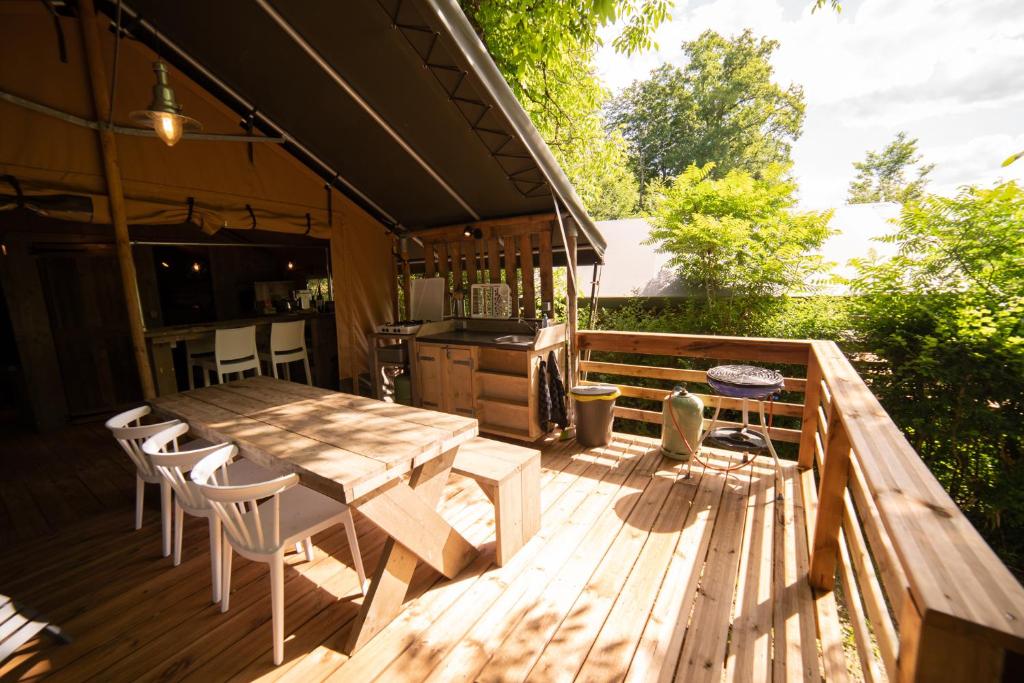 Delle Rose Camping & Glamping Village, Isolabona (aktualisierte Preise fr  2026)
