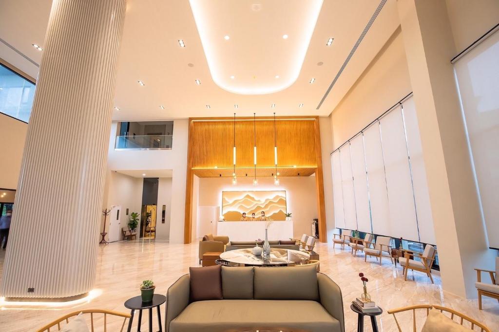 Posezení v ubytování Centara Life Wisma Hotel Ratchaburi