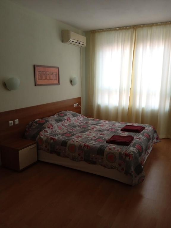 Postel nebo postele na pokoji v ubytování Big comfortable apartment with 2 bedrooms Pollo Resort Sunny Beach