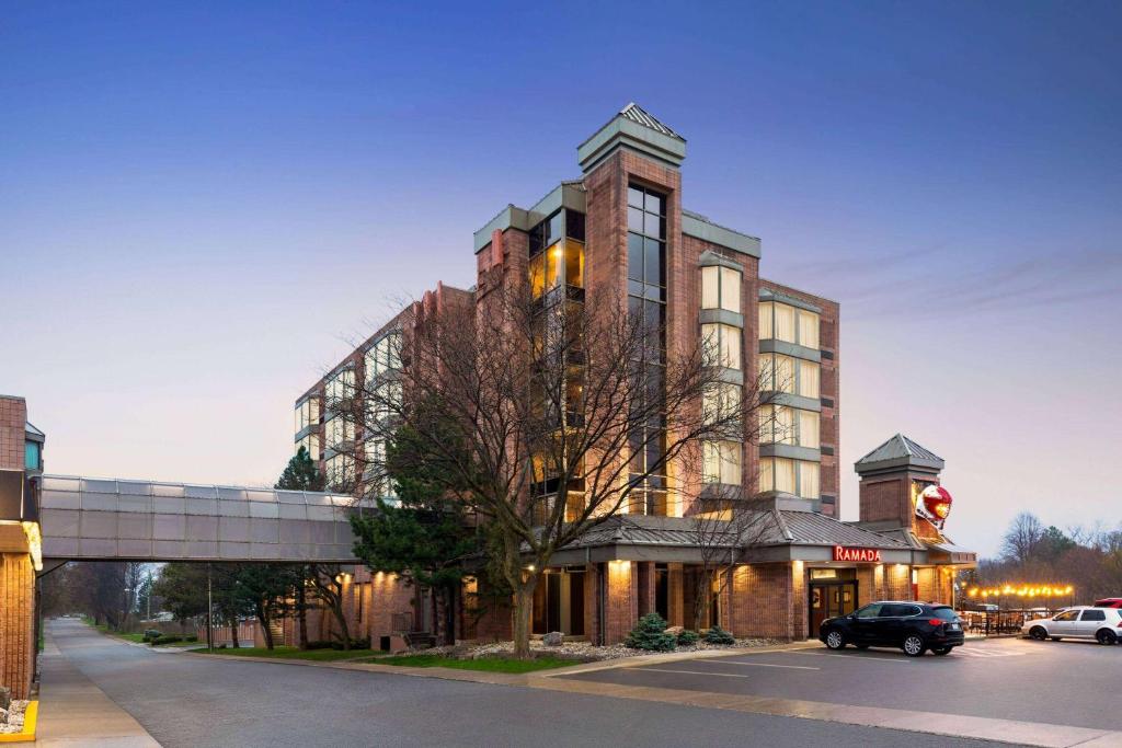 Ramada Plaza by Wyndham Niagara Falls - Resim 5