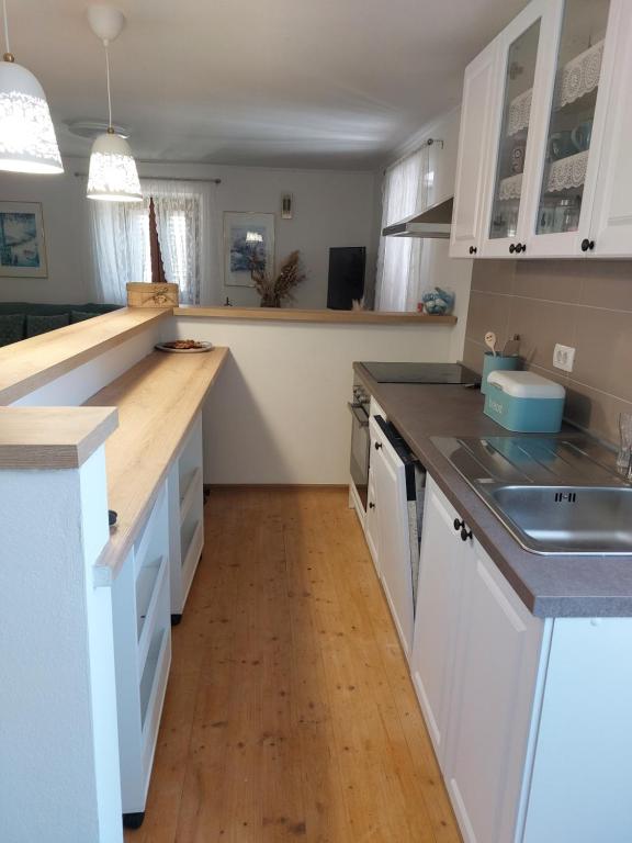 Kuchyň nebo kuchyňský kout v ubytování Apartment Bellavista