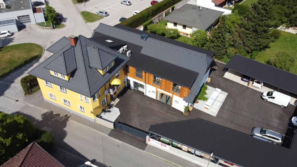 Byggingin sem mótelið er í