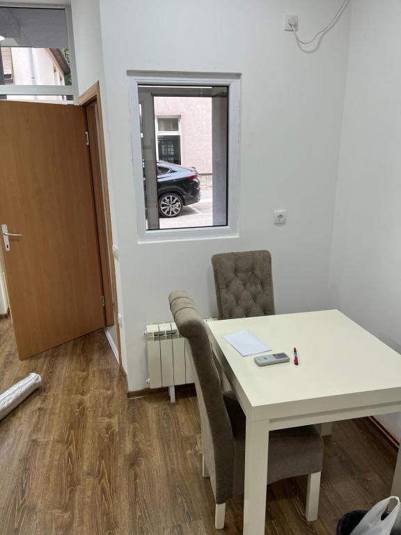 TV a/nebo společenská místnost v ubytování Apartmani Bogdana