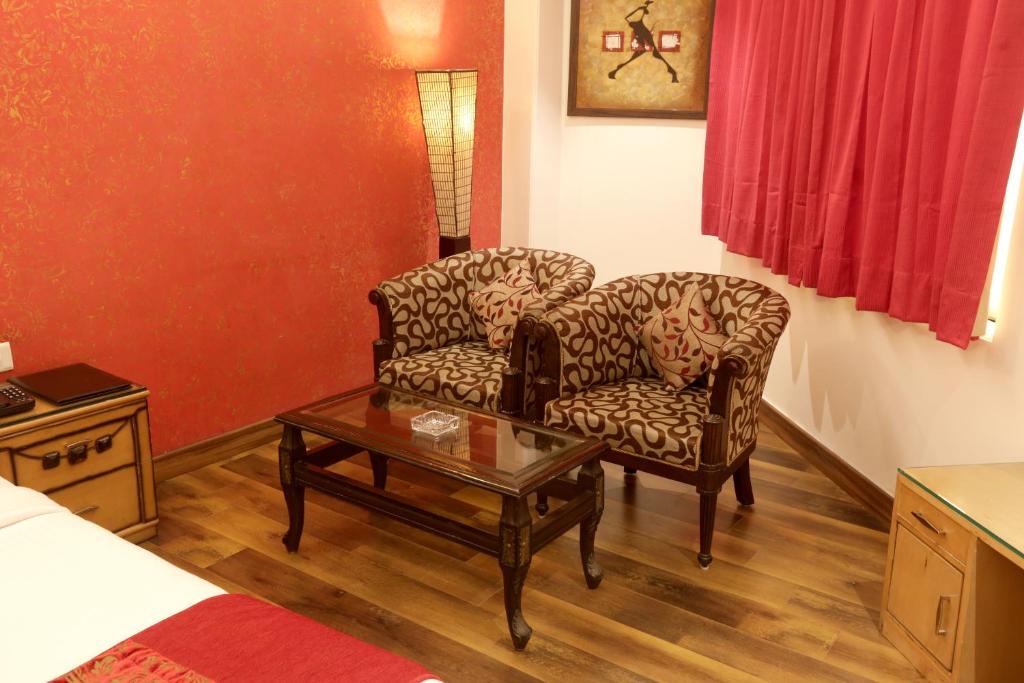 Posezení v ubytování Airport Hotel Le Seasons New Delhi