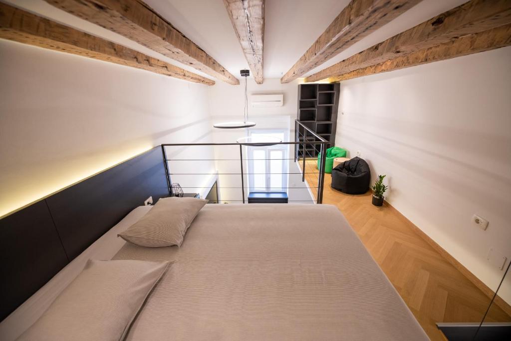 Posteľ alebo postele v izbe v ubytovaní M&M studio Zadar