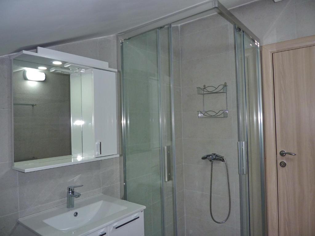 Koupelna v ubytování Rose - Apartmani Janovic