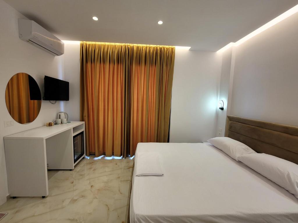 Fenix Hotel - Image 6
