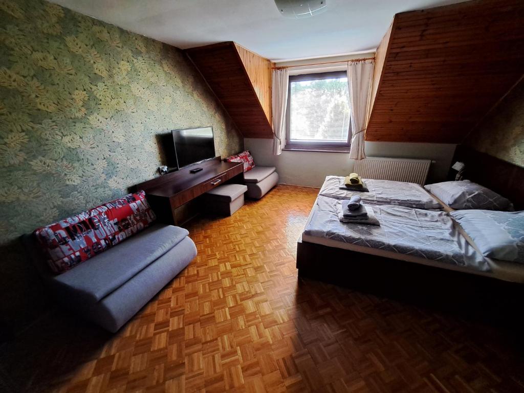 Postel nebo postele na pokoji v ubytování Villa in High Tatras Residence VDV
