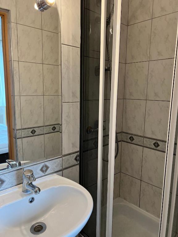 Villa Thomas - Double Room With Balcony