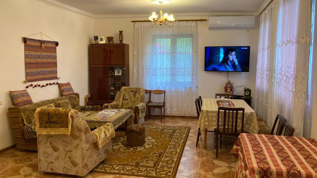Gallery image of Syunyats guest house in Halidzor