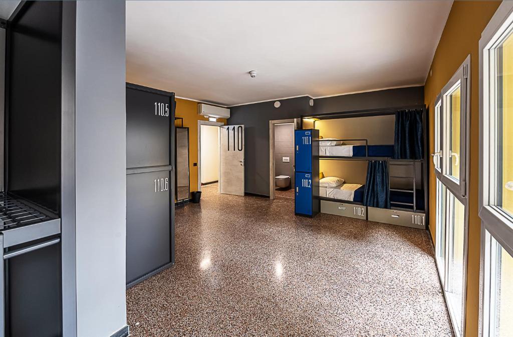 Postel nebo postele na pokoji v ubytování Marathon Hostel