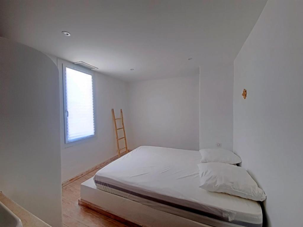 réf LS73 : Maison de Village 9 pers Rue Espelly - Casa De Cuatro Dormitorios