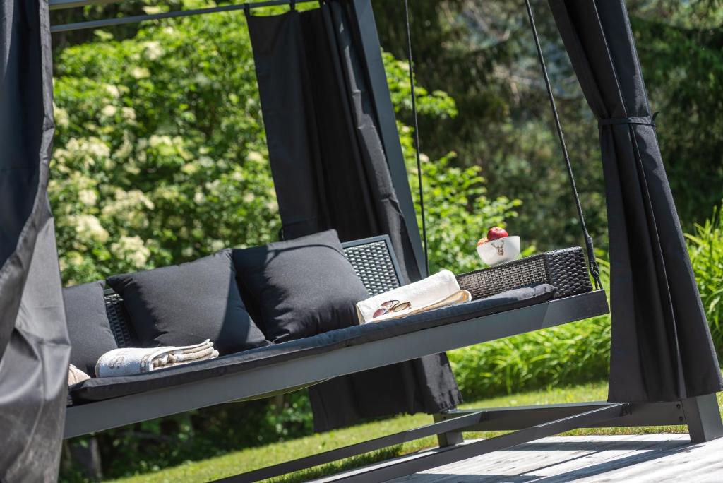 Posezení v ubytování Villa Vintila with Whirlpool & Sauna