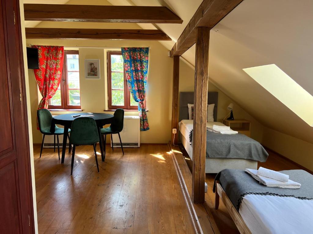 Hostel FOLKier - Comfort Triple Room