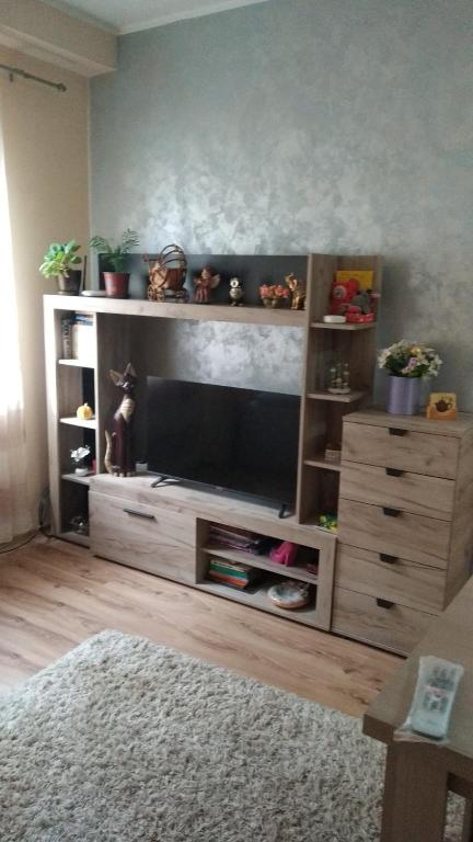 โทรทัศน์และ/หรือระบบความบันเทิงของ Relax 2 besplatan parking