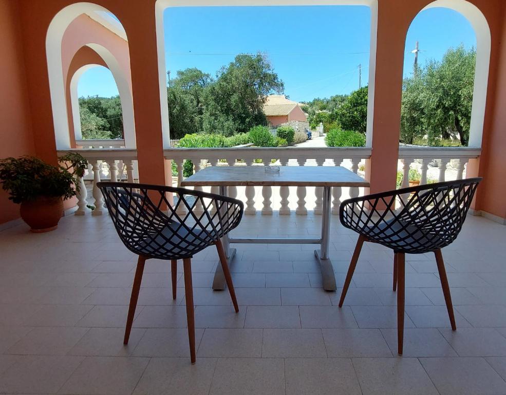 Electra Villa & Pool Studios - 9