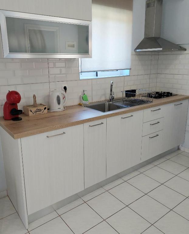 Electra Villa & Pool Studios - 4