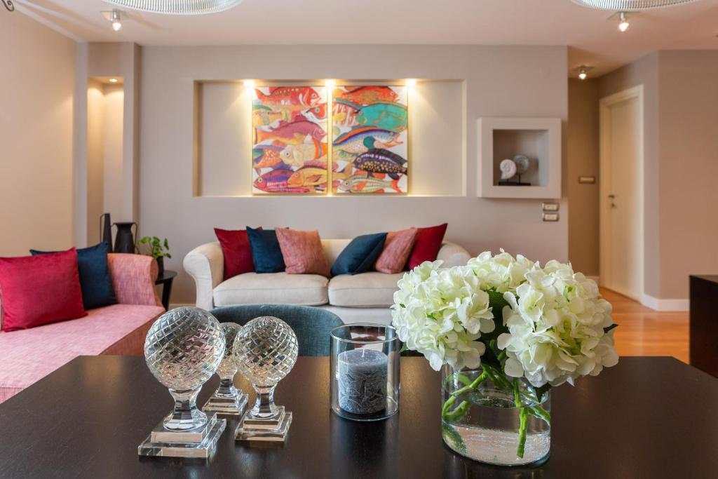 Royal palms luxury apartment