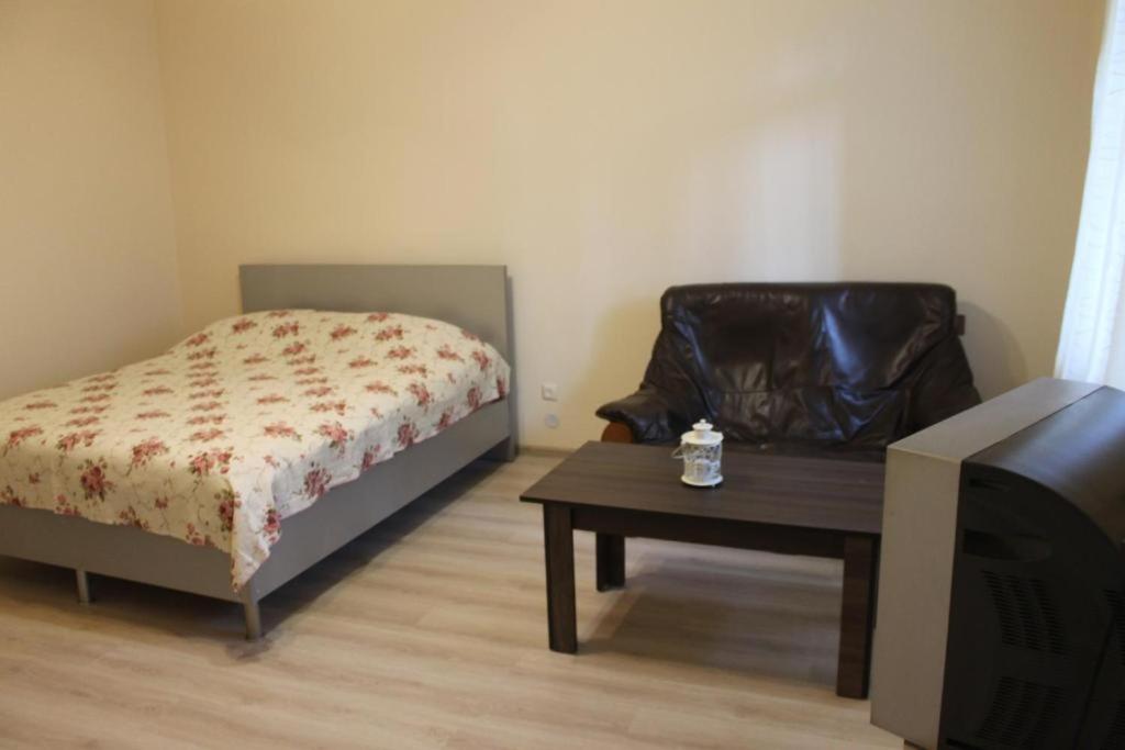 Iren Apartment - Triple Room