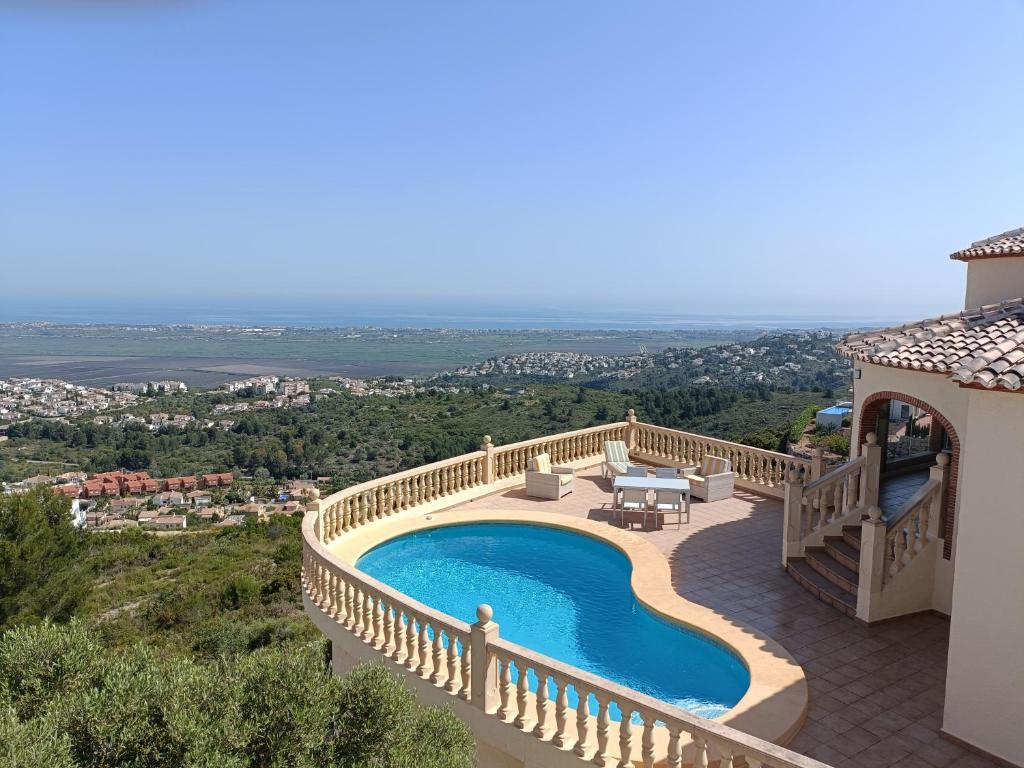 Villa Cristal, Ráfol de Almunia, Spain - Booking.com
