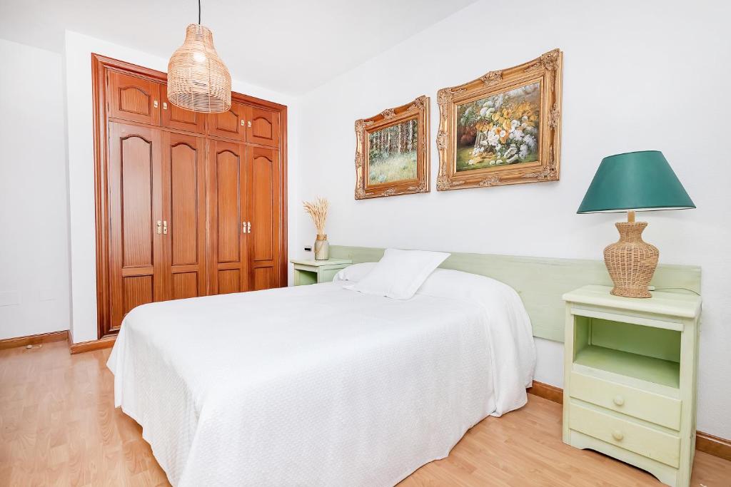 Postel nebo postele na pokoji v ubytování BHost - Villa Sunrise