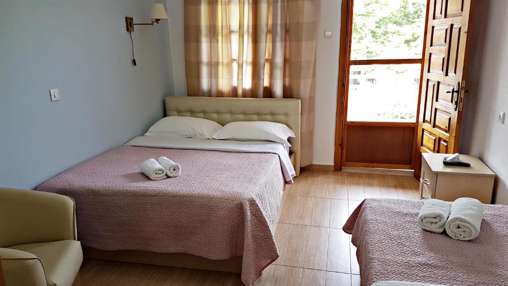 Efrosini Hotel Apartments & Studios - 2