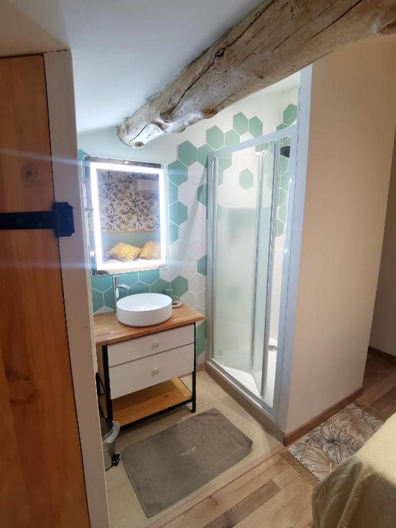 Posteľ alebo postele v izbe v ubytovaní Maisonnette en Luberon