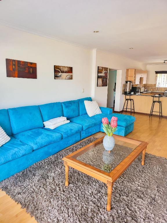 Spacious Apartment near Monte Casino Fourways, Sandton Updated 2023 Prices