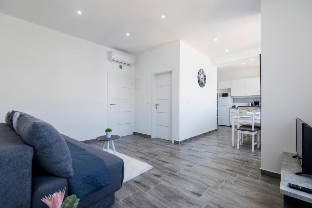 Kuchyňa alebo kuchynka v ubytovaní Pleasure Sea View Apartment Zadar