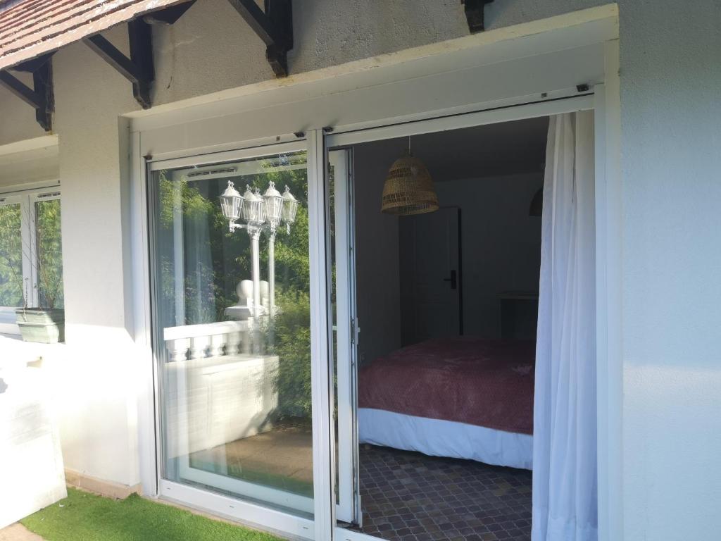 Villa Sérénité - King Suite With Pool View