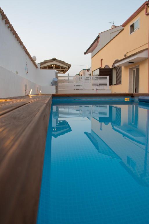Bazén v ubytování A & G RELAX ROOMS nebo v jeho okolí