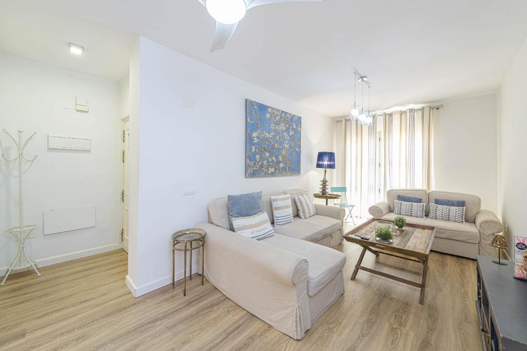 Część wypoczynkowa w obiekcie WintoWinRentals Genial Apartamento, Céntrico y Silencioso