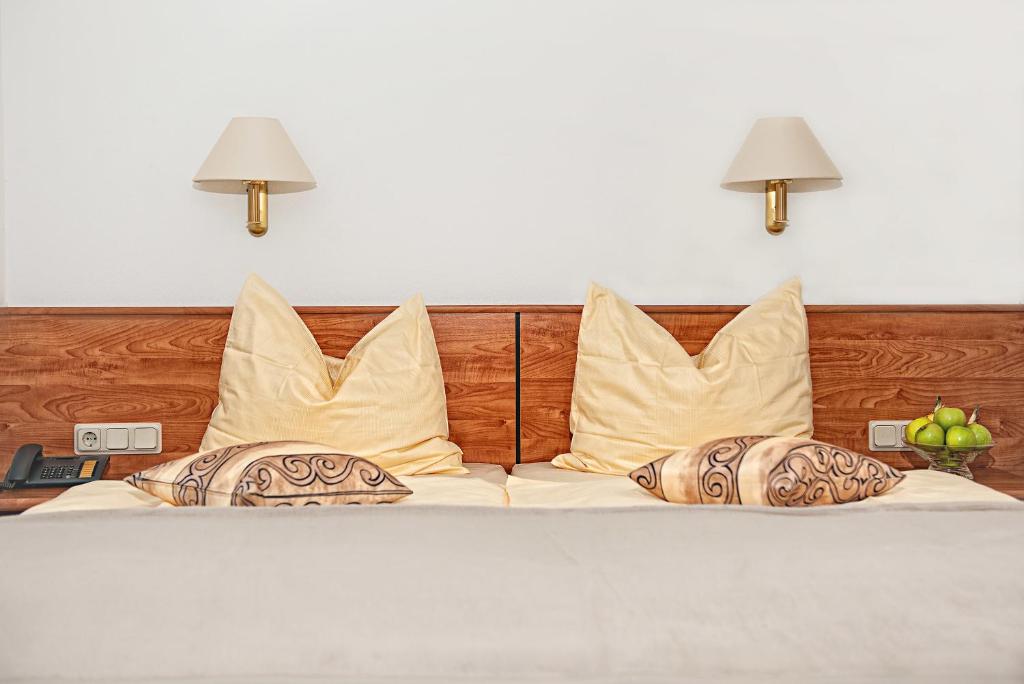 Hotel & Restaurant Zum Hirsch - Double Room - Disability Access