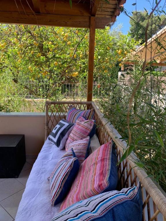 Postel nebo postele na pokoji v ubytování Agapi home