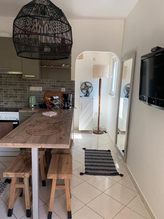 Kuchyň nebo kuchyňský kout v ubytování Agapi home