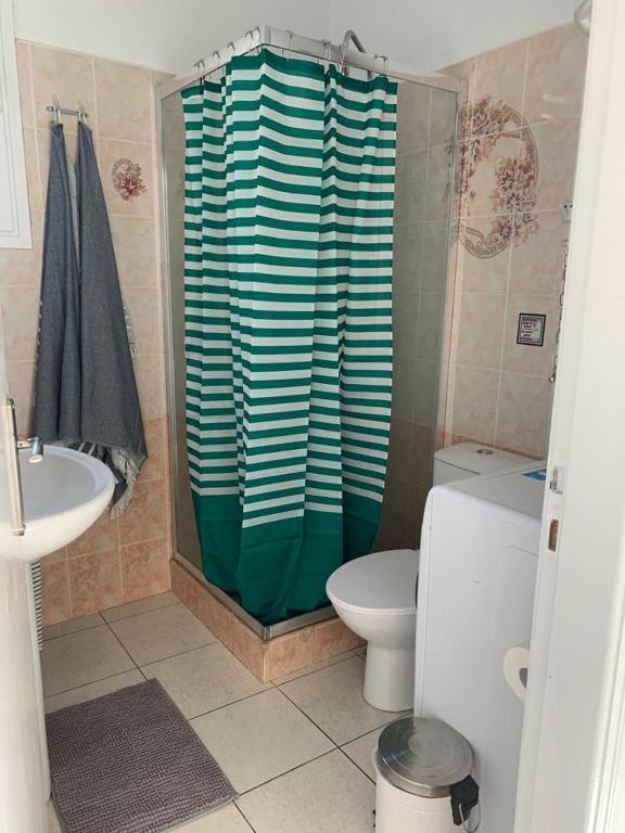 Koupelna v ubytování Agapi home