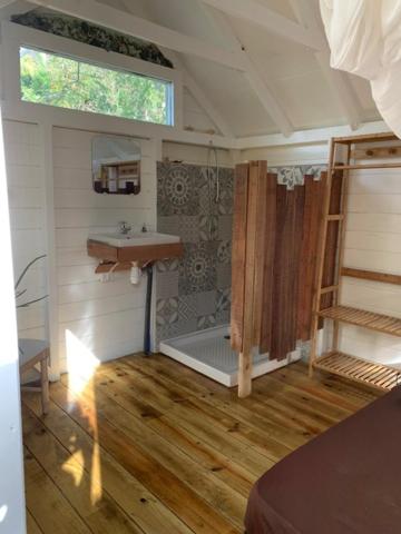Postel nebo postele na pokoji v ubytování Akunamatata Guest House Cul de Sac