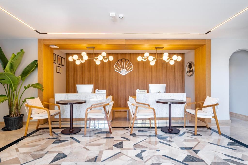 Posezení v ubytování PEARLY HOTEL