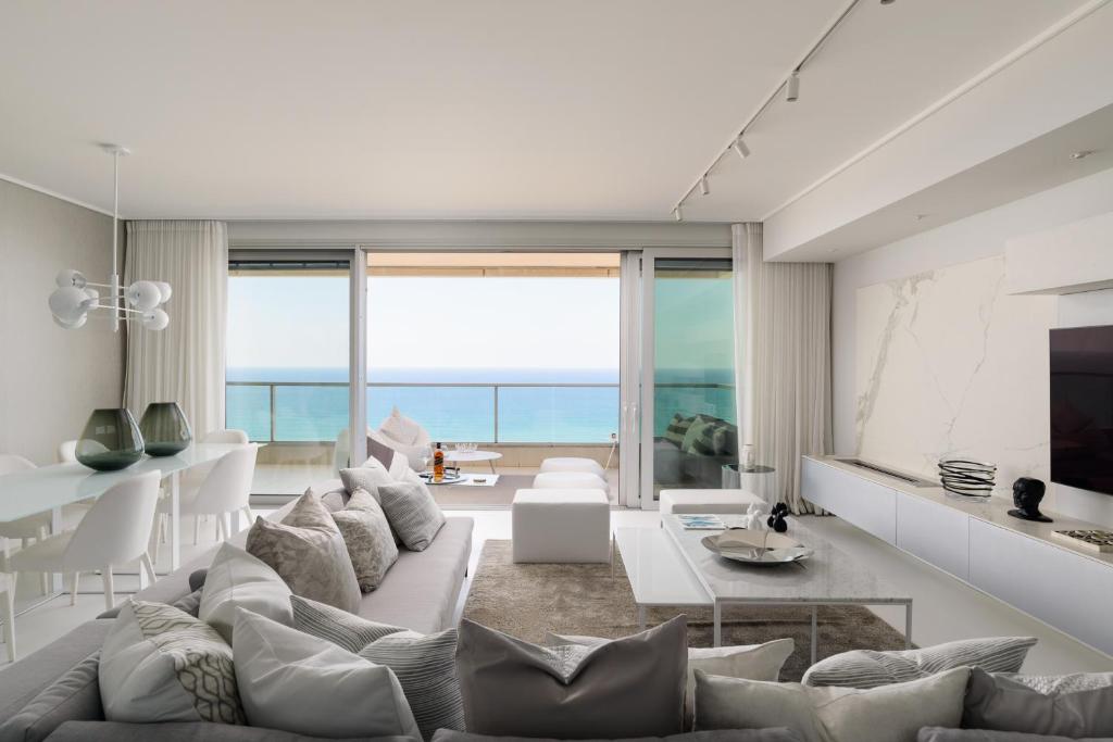 Zona de estar de Charming 2 bedroom with fantastic Sea View