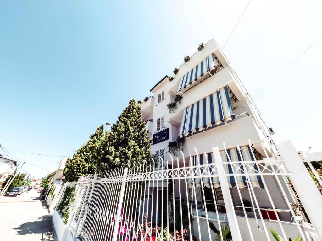 Budova, kde se apartmán nachází