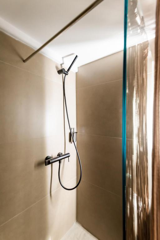 Guru accommodations - 8