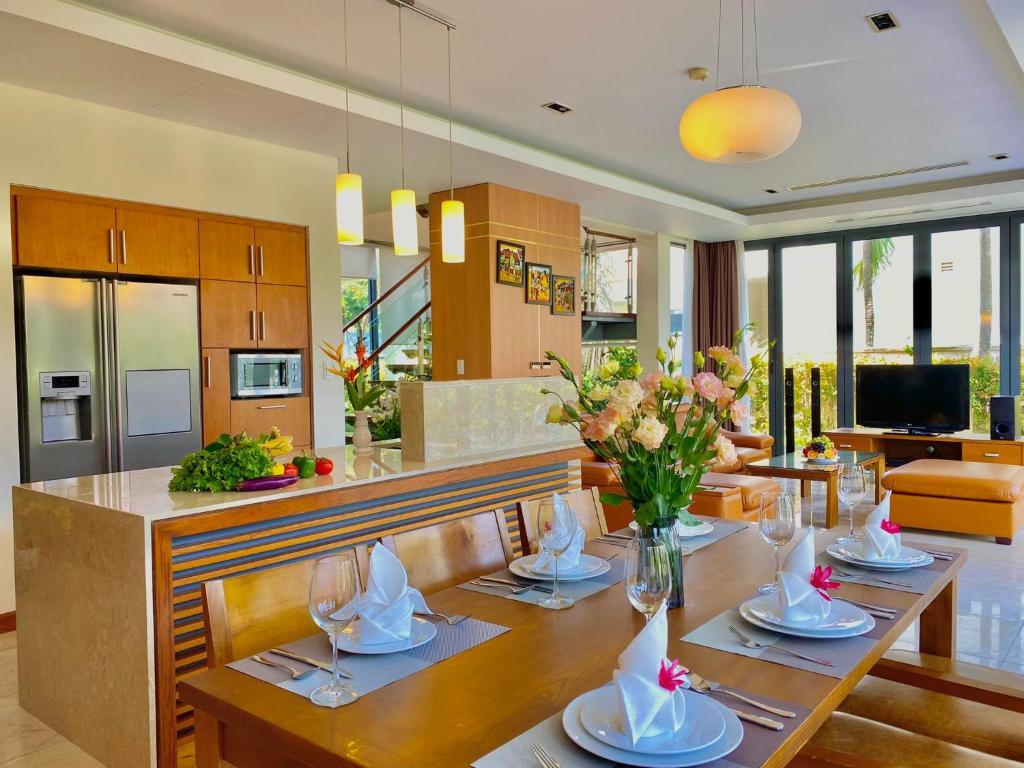 Biệt Thự 2 Phòng Ngủ Với Hồ Bơi Riêng