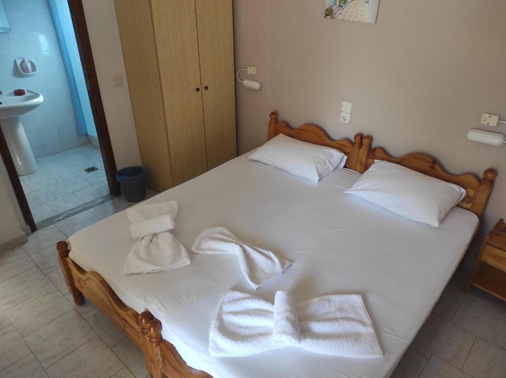 Fountas Studios - 12