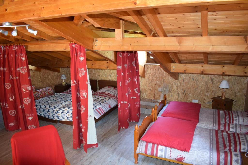 Les Gîtes de LAURES - Casa De Dos Dormitorios