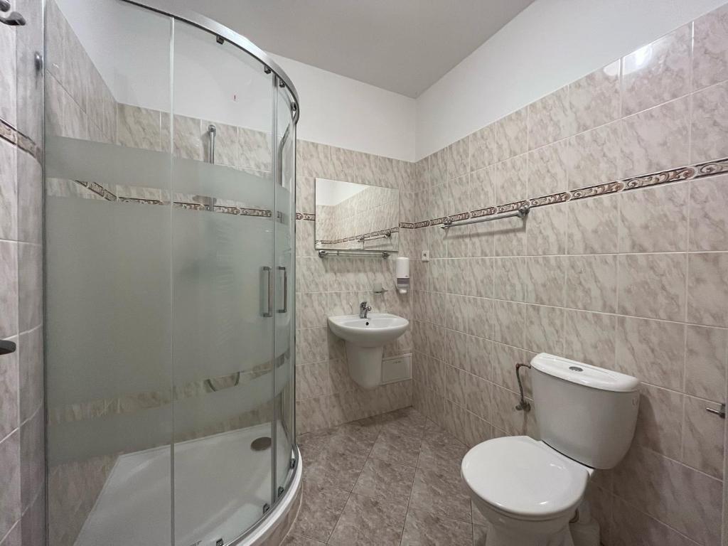 Koupelna v ubytování Hotel Arnika