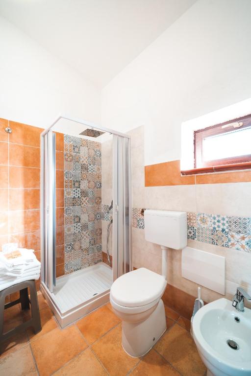 A bathroom at Agriturismo Irghitula
