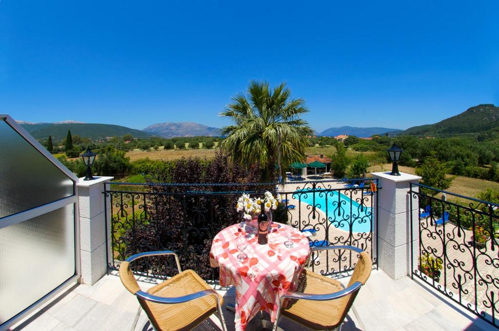 Nikos Studios and Apartments - 10