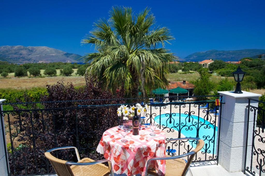 Nikos Studios and Apartments - 11