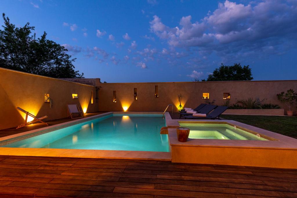 Zdjęcie z galerii obiektu Luxury Villa Trtoja - with e-cars station w mieście Svetvinčenat